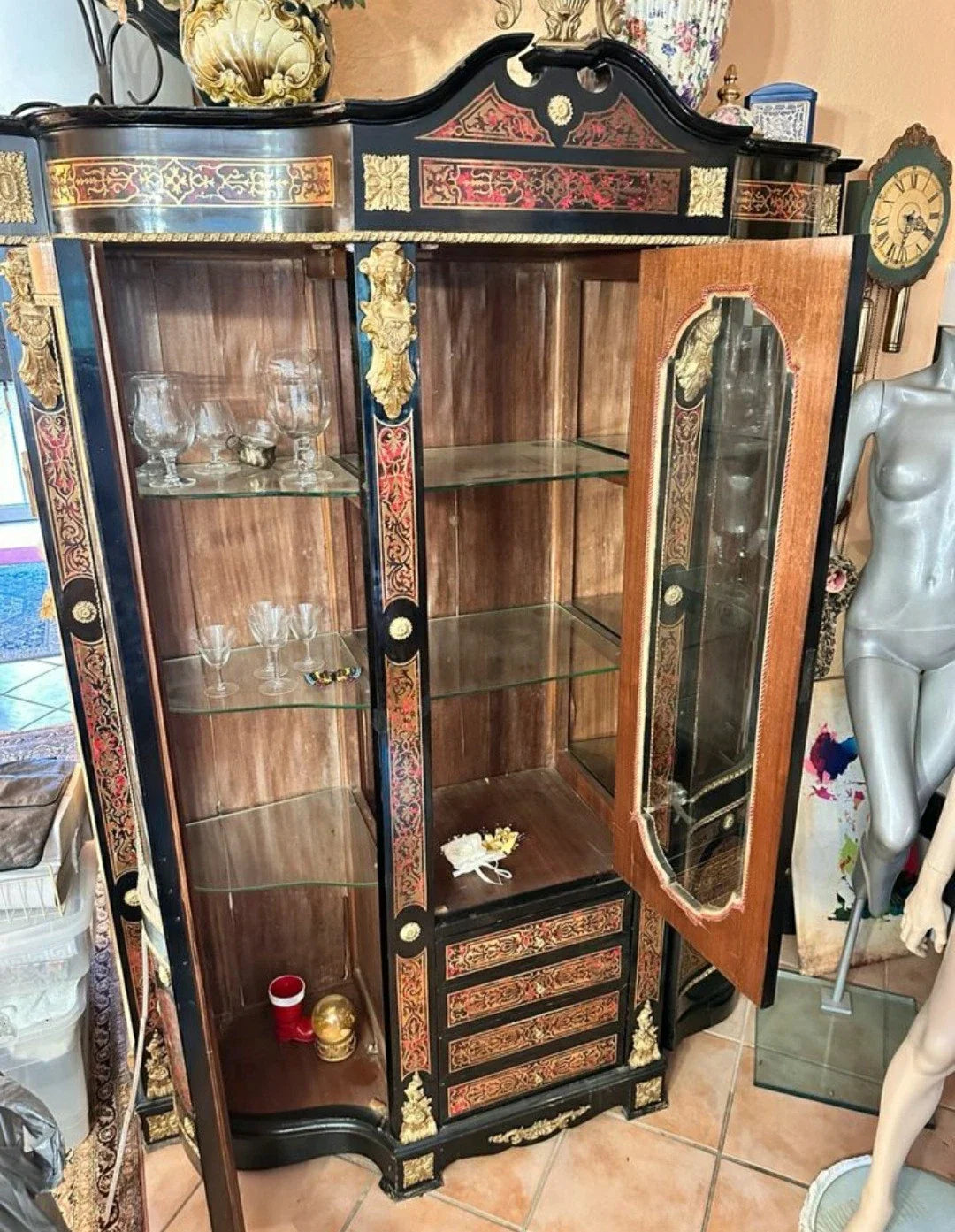 GRANDE VITRINE EN MARQUETERIE BOULLE BRONZE DORÉ NAPOLEON III