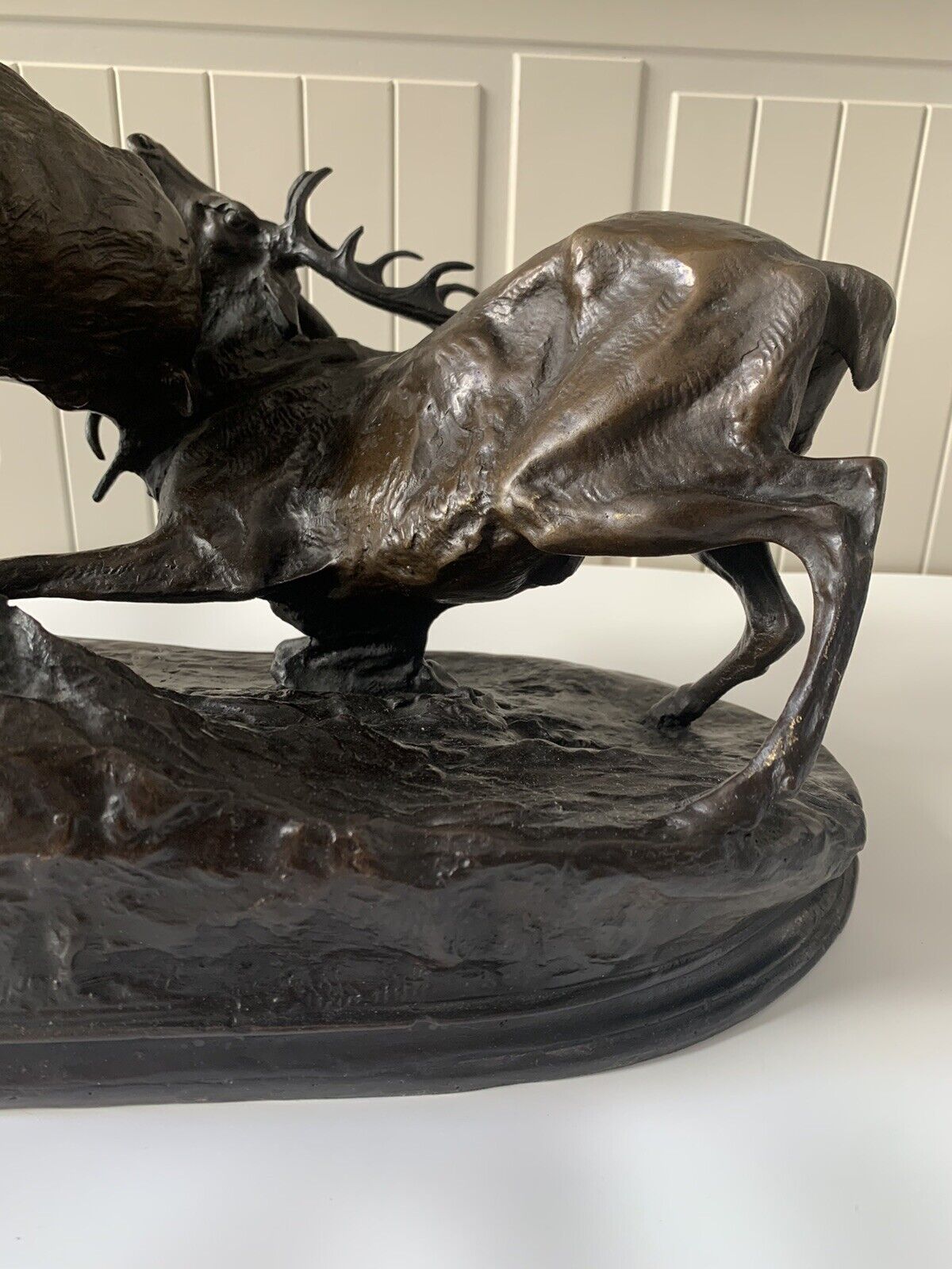 Sculpture en bronze combat de cerfs
