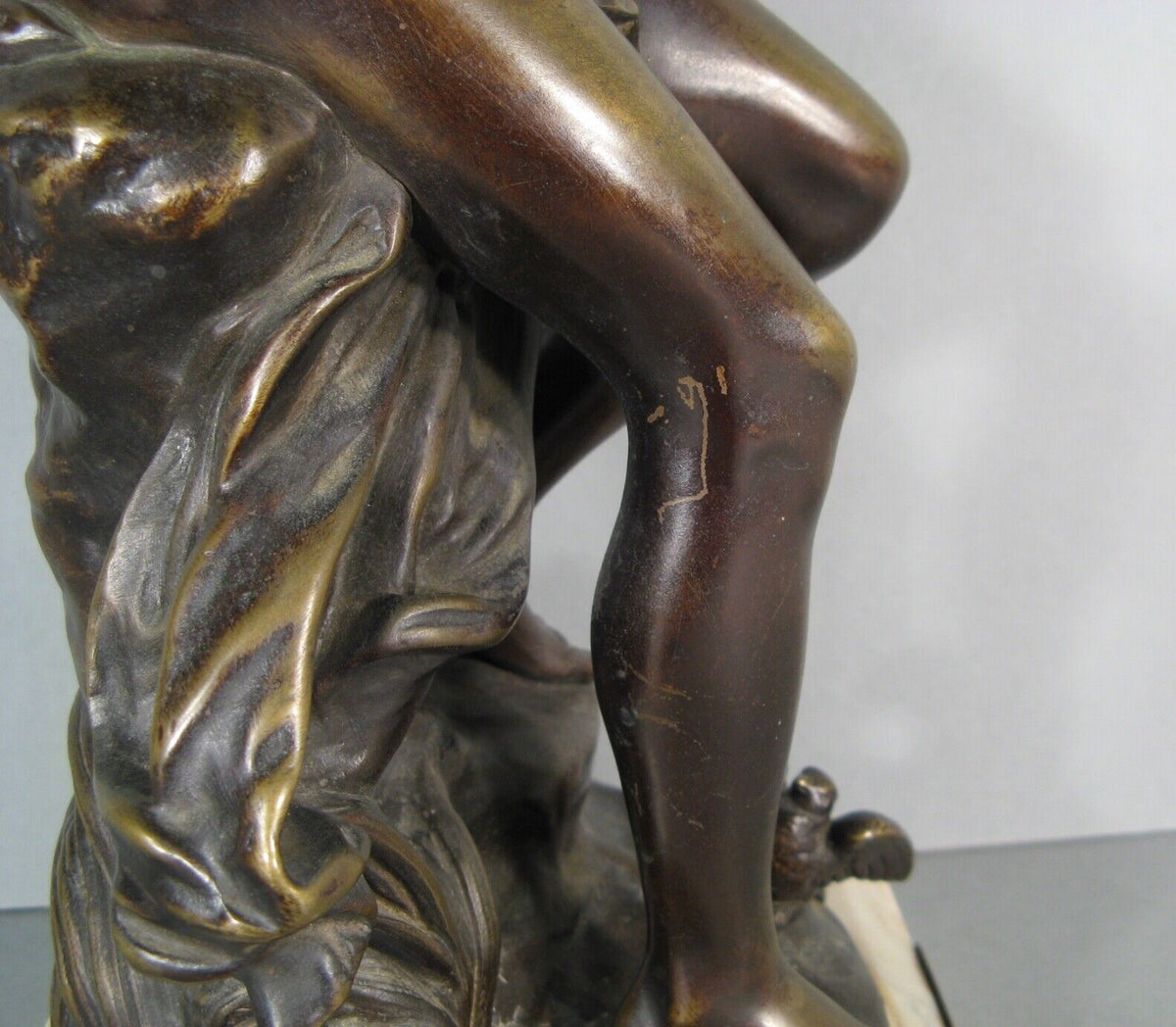 Sculpture en bronze joueur de flute