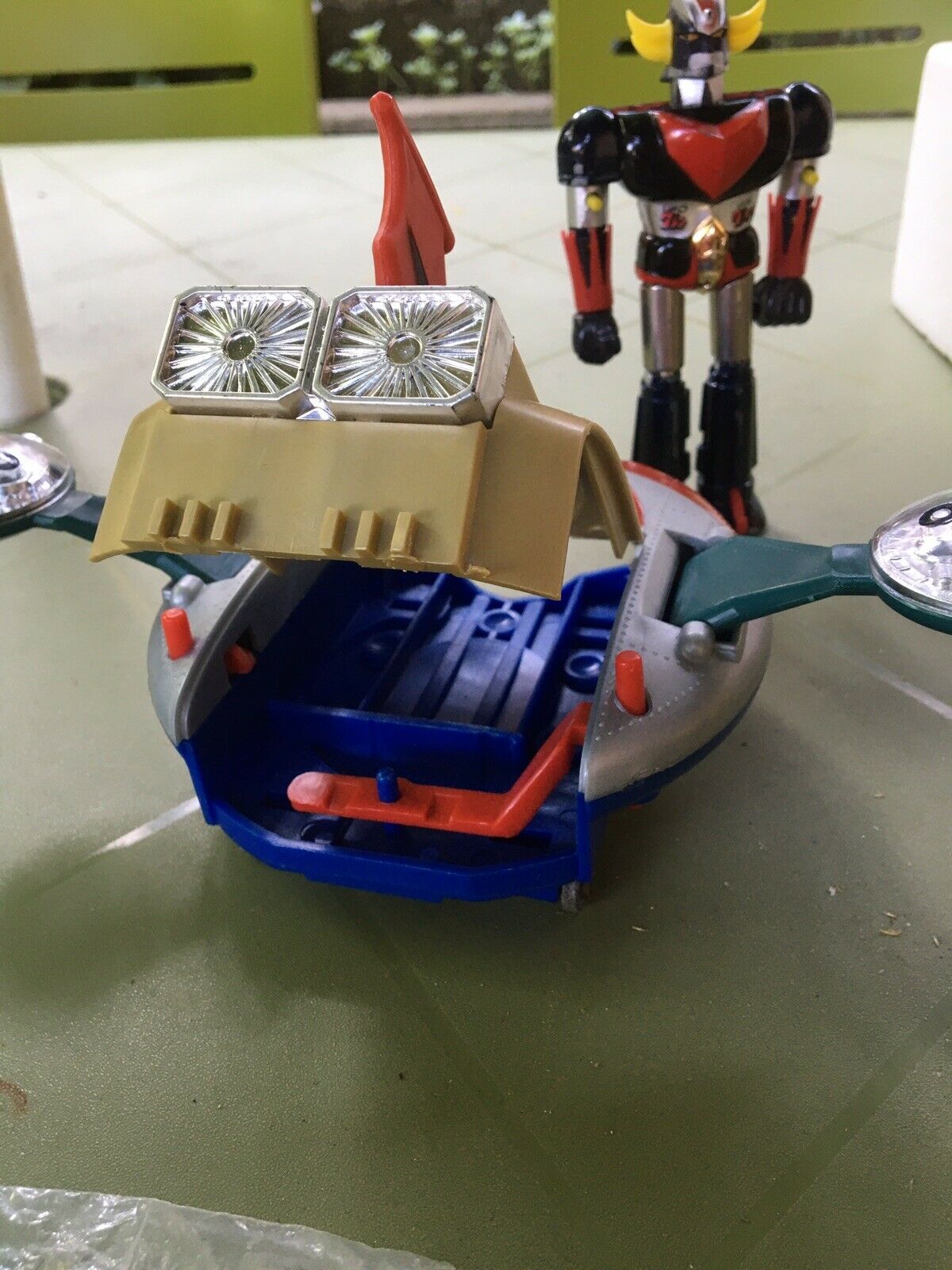 Goldorak soucoupe